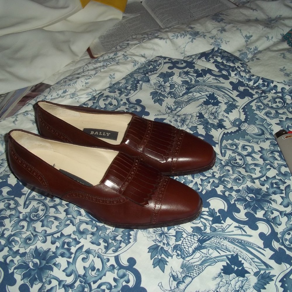 DESIGNER SHOES